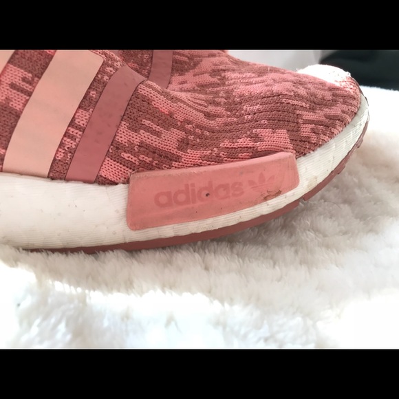 Adidas NMD R1 “Raw Pink” - Picture 4 of 8
